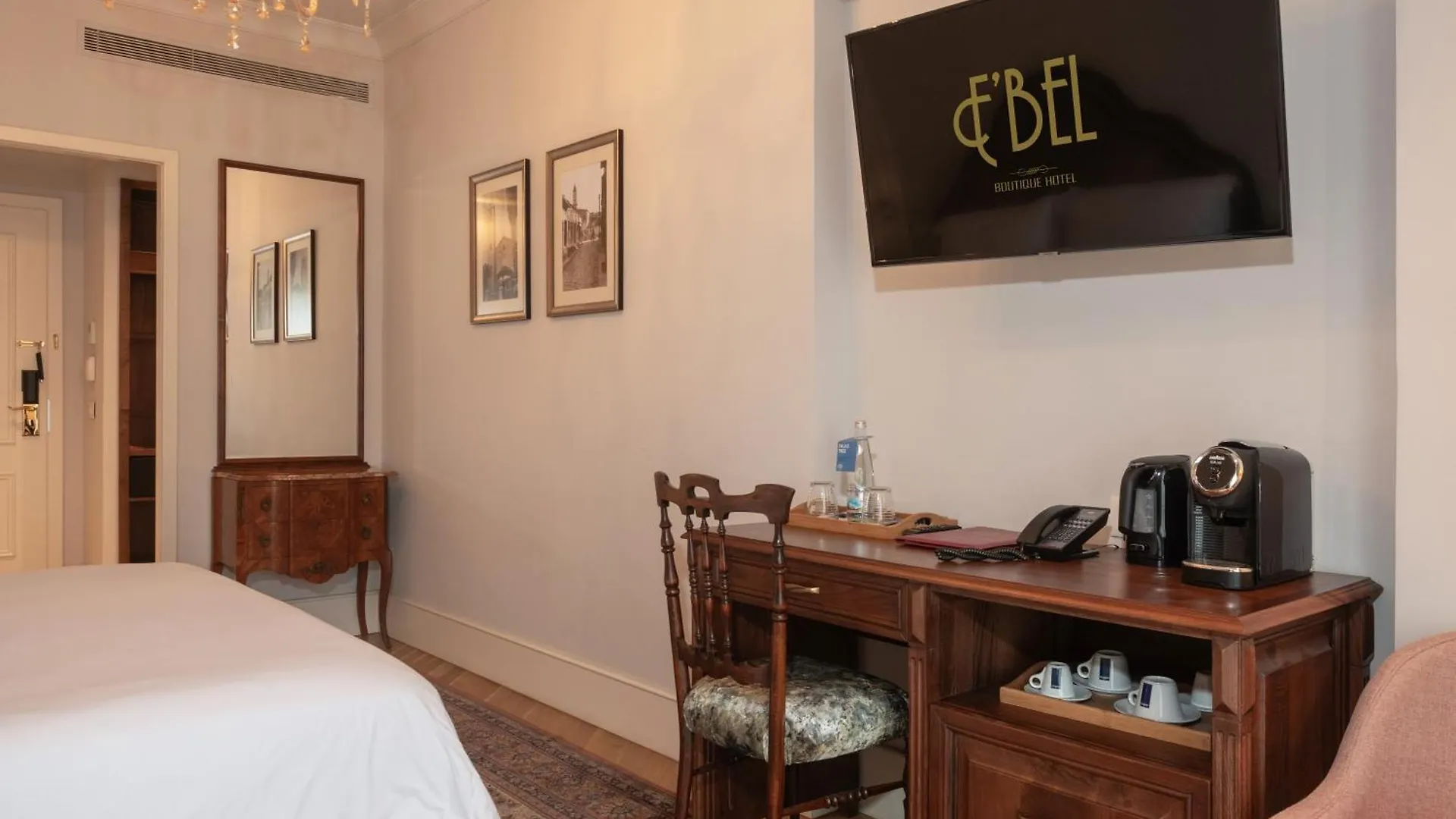 Ebel Boutique Hotel Тирана