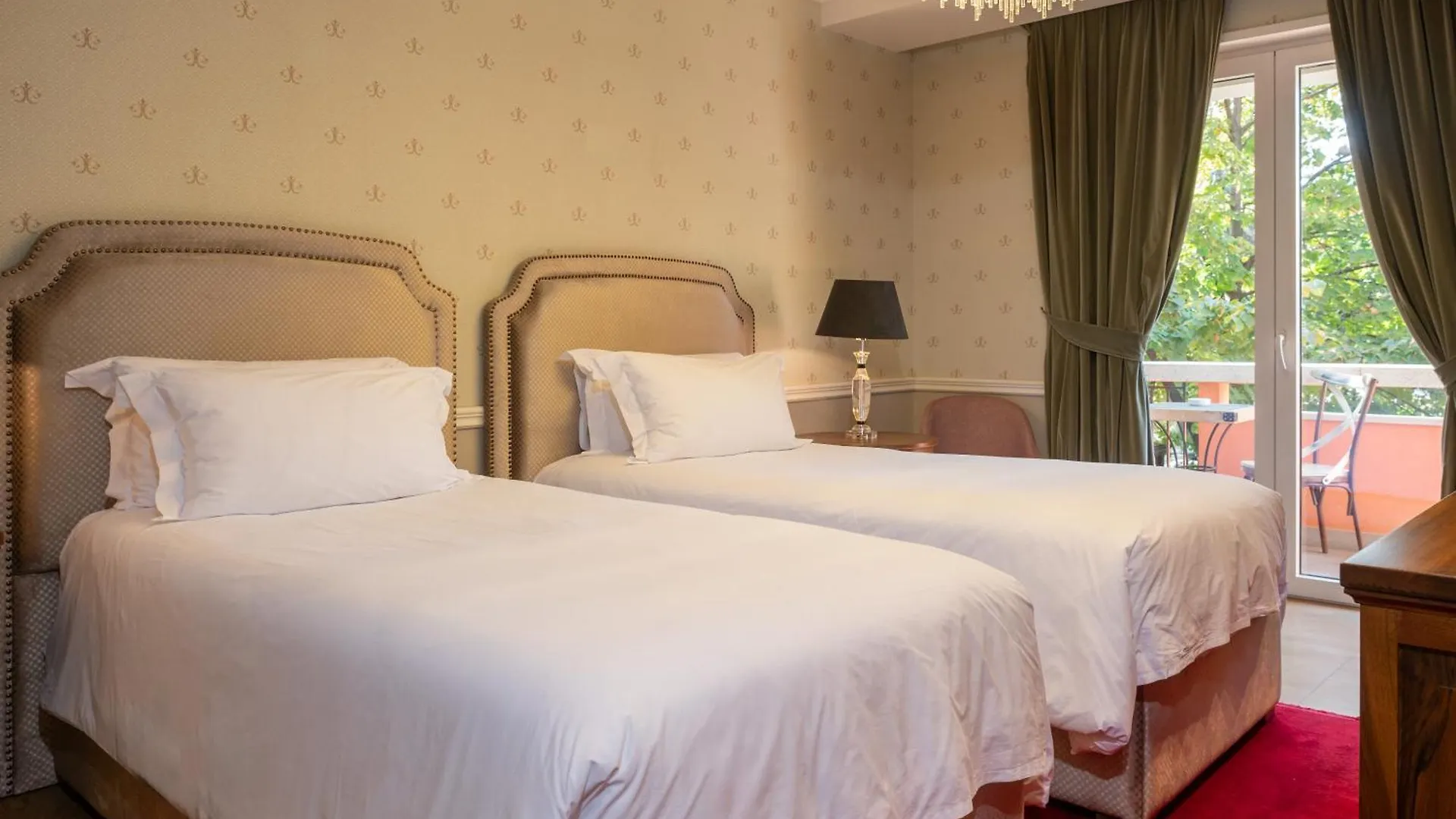 ****  Ebel Boutique Hotel Тирана Албания