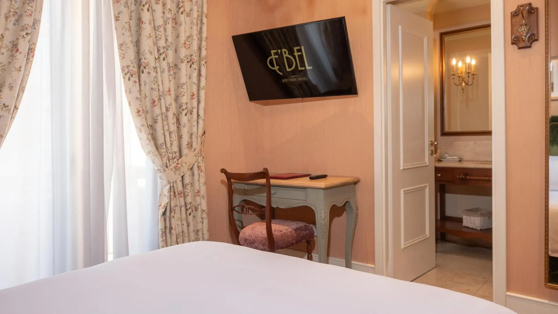 Ebel Boutique Hotel Тирана 4*,  Албания