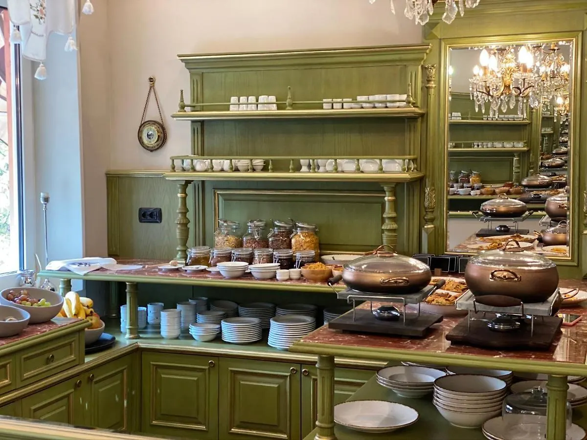 ****  Ebel Boutique Hotel Тирана Албания