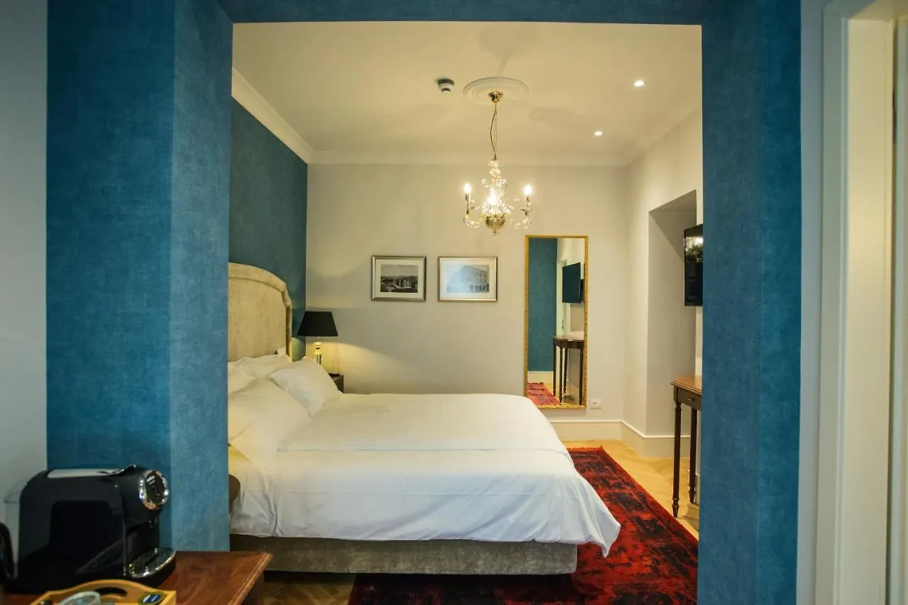 Ebel Boutique Hotel Тирана