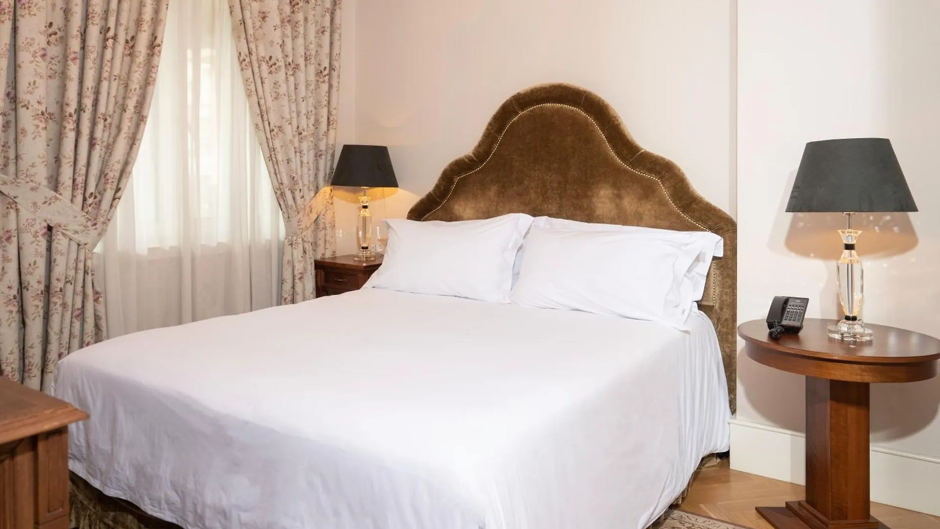 Ebel Boutique Hotel Tirana